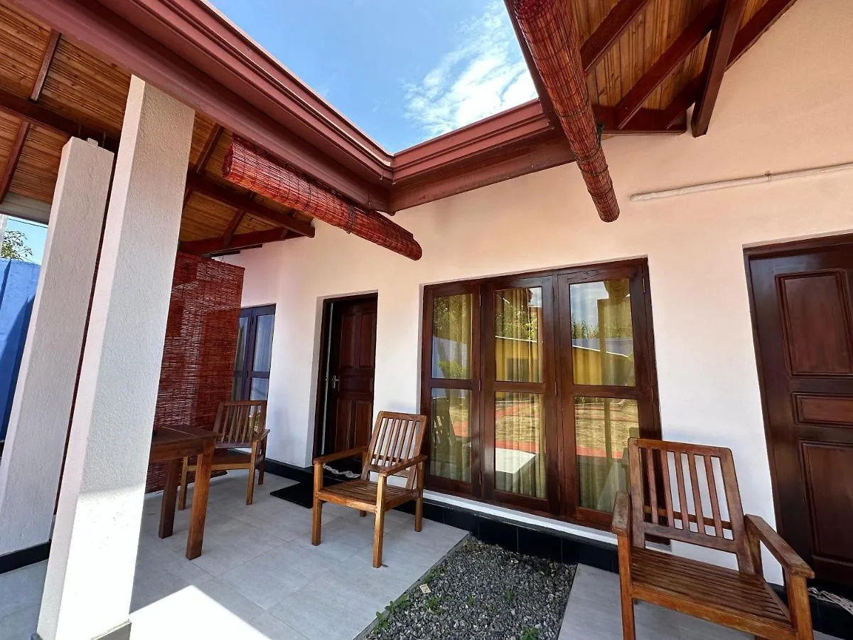 Sky Blue Hostel Negombo
