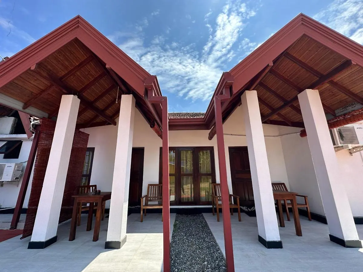 Sky Blue Hostel Negombo
